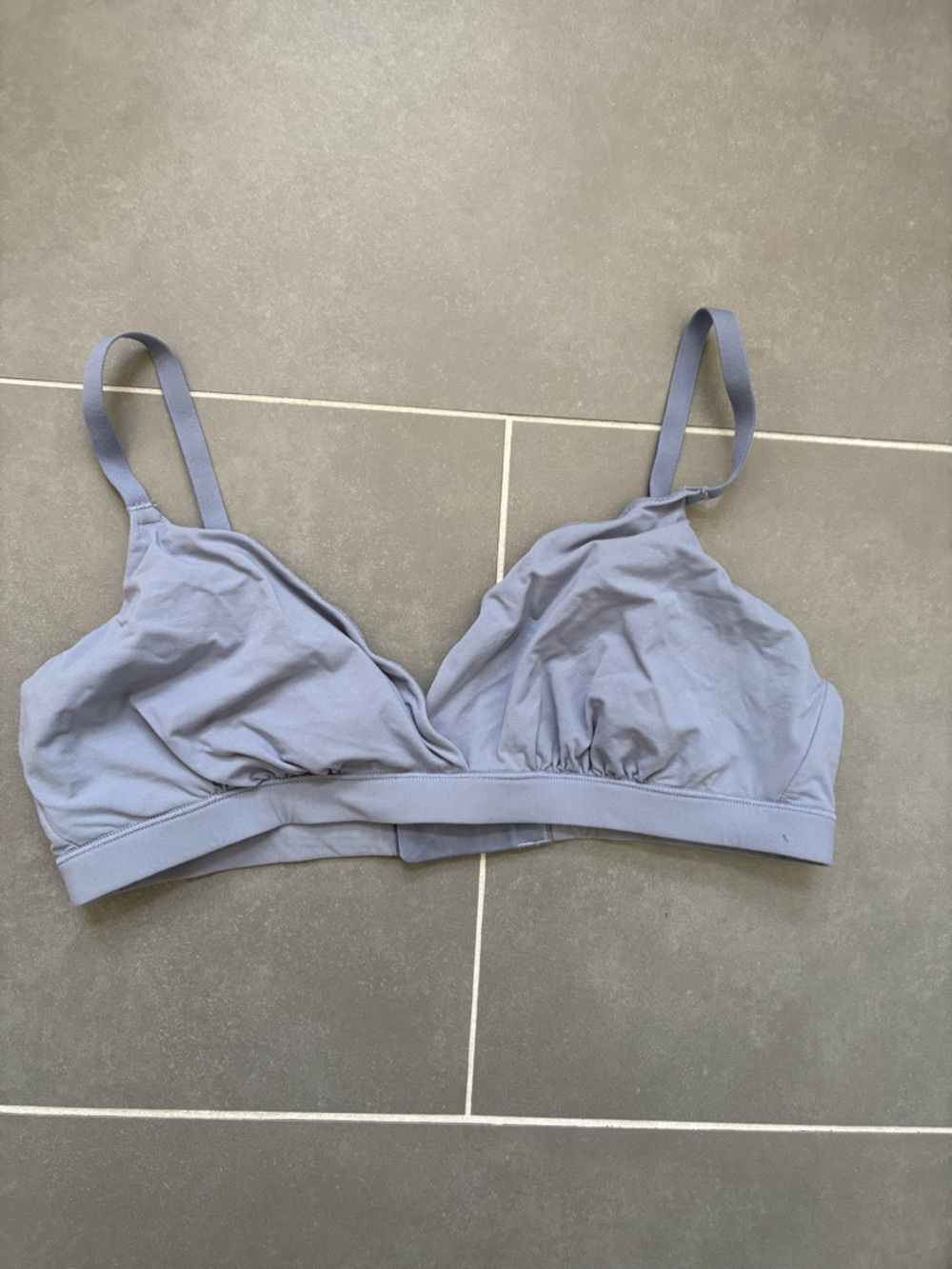 Skims Fits Everybody Crossover Triangle Bralette M
